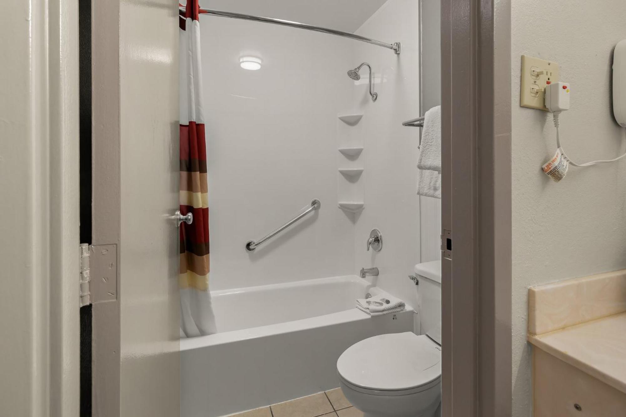 Red Roof Inn & Suites Cave City Ngoại thất bức ảnh