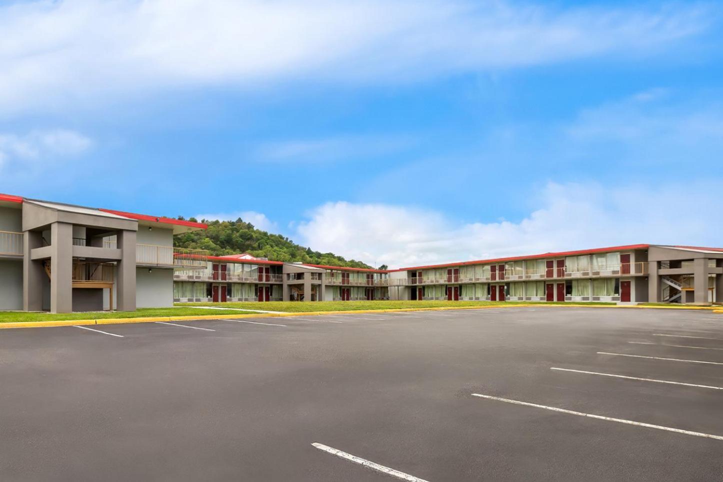 Red Roof Inn & Suites Cave City Ngoại thất bức ảnh
