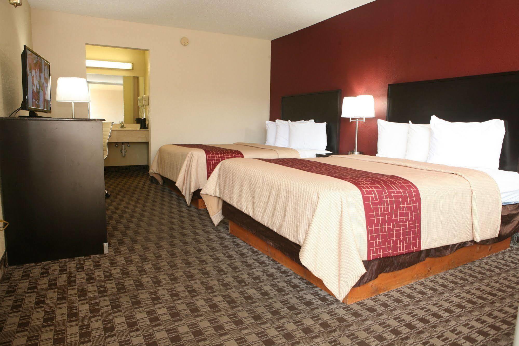 Red Roof Inn & Suites Cave City Ngoại thất bức ảnh